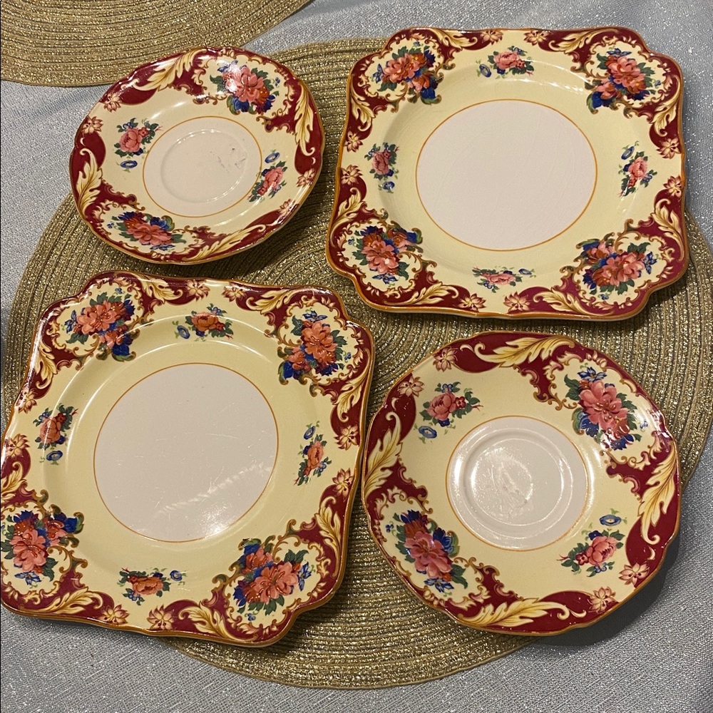 Vintage Crown Ducal Florentine made in England set of 4 Dessert plates